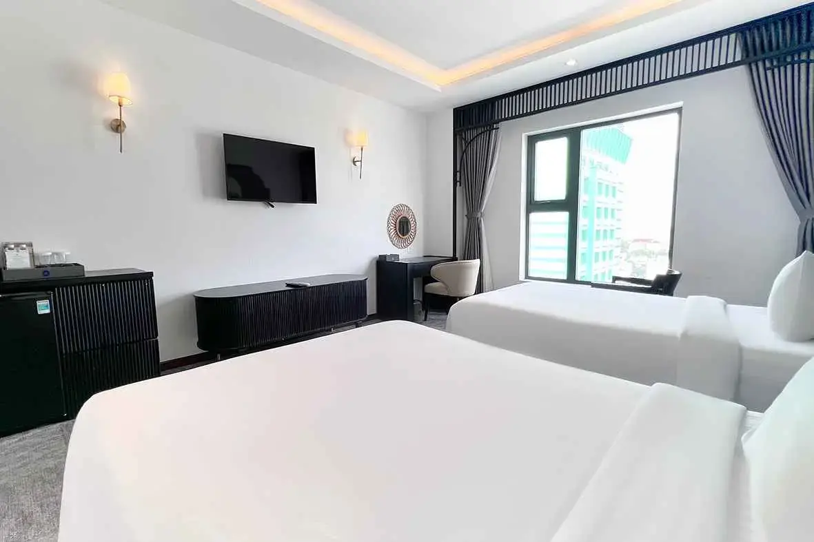 Khách sạn Sandals Everyday Hotel Đắk Lắk