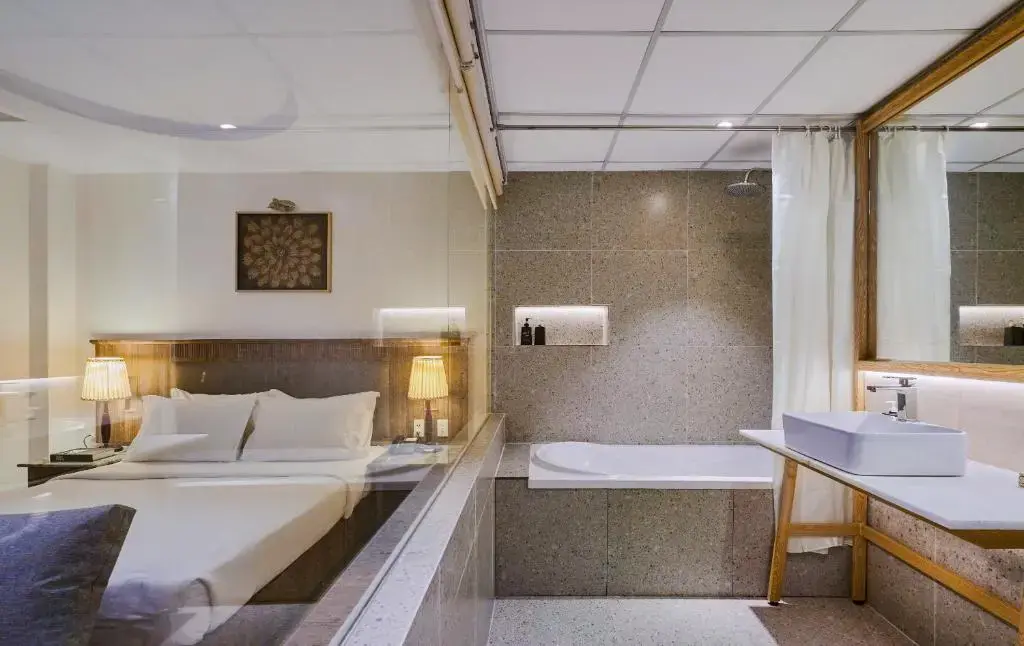 Khách sạn Sky Gem Bến Thành Hotel Hồ Chí Minh