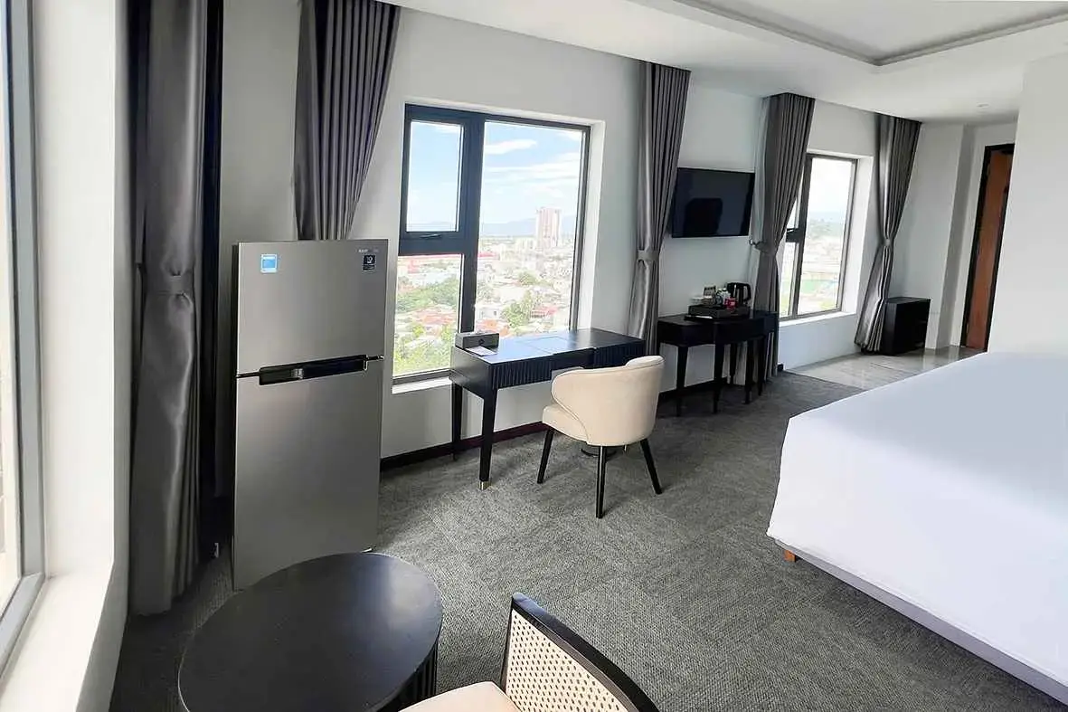 Khách sạn Sandals Everyday Hotel Đắk Lắk