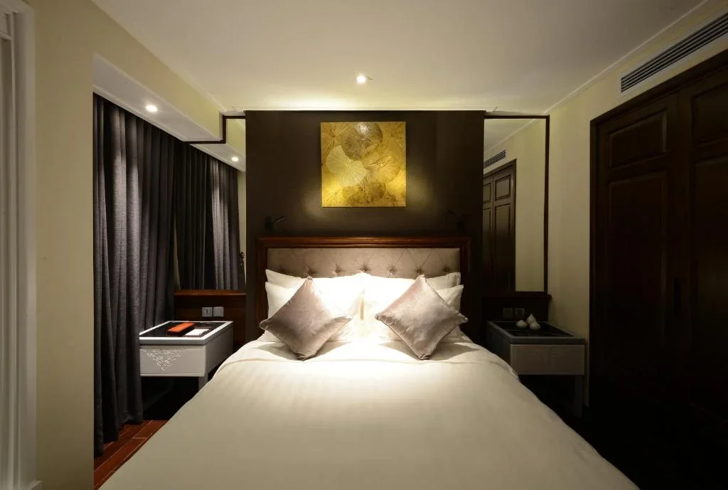 Khách sạn The Chi Boutique Hotel Hà Nội