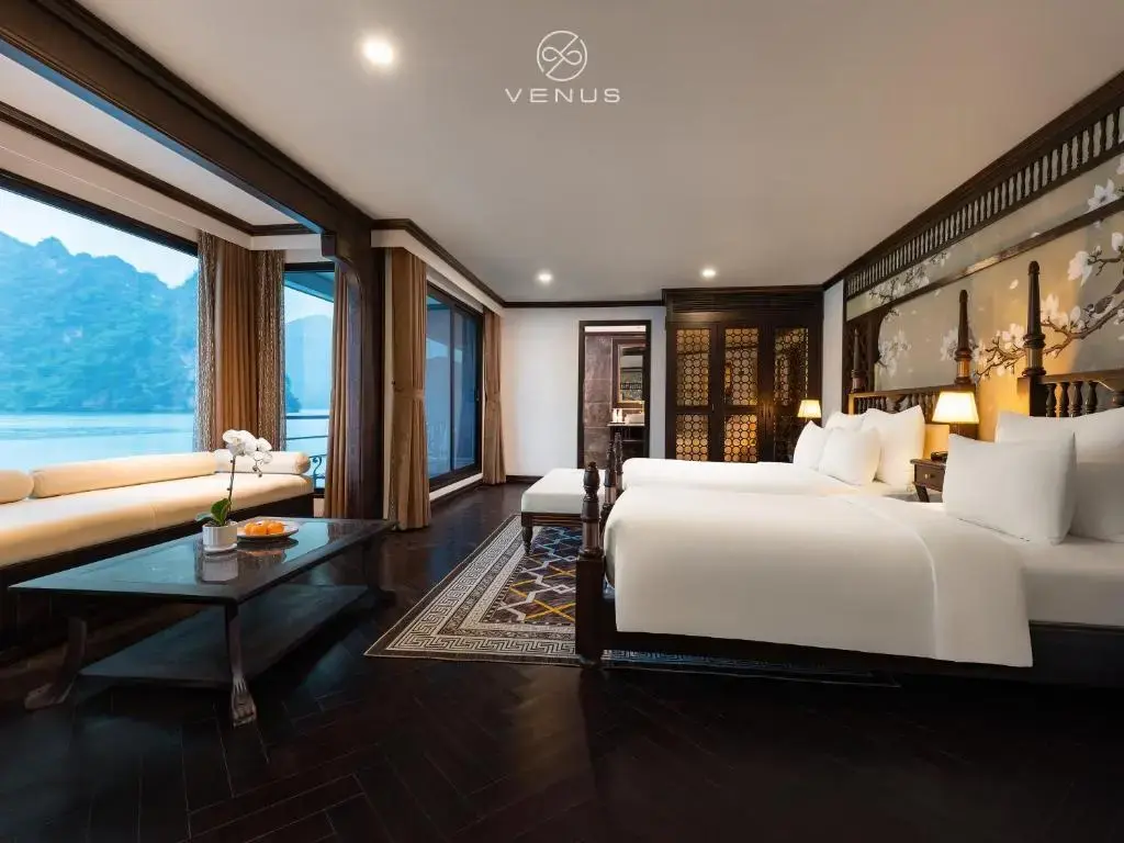 Du thuyền Venus Hạ Long Cruises