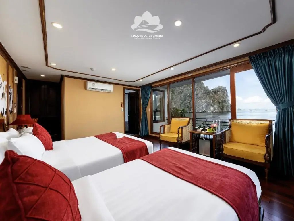 Du thuyền Verdure Lotus Grandeur Cruise Hạ Long