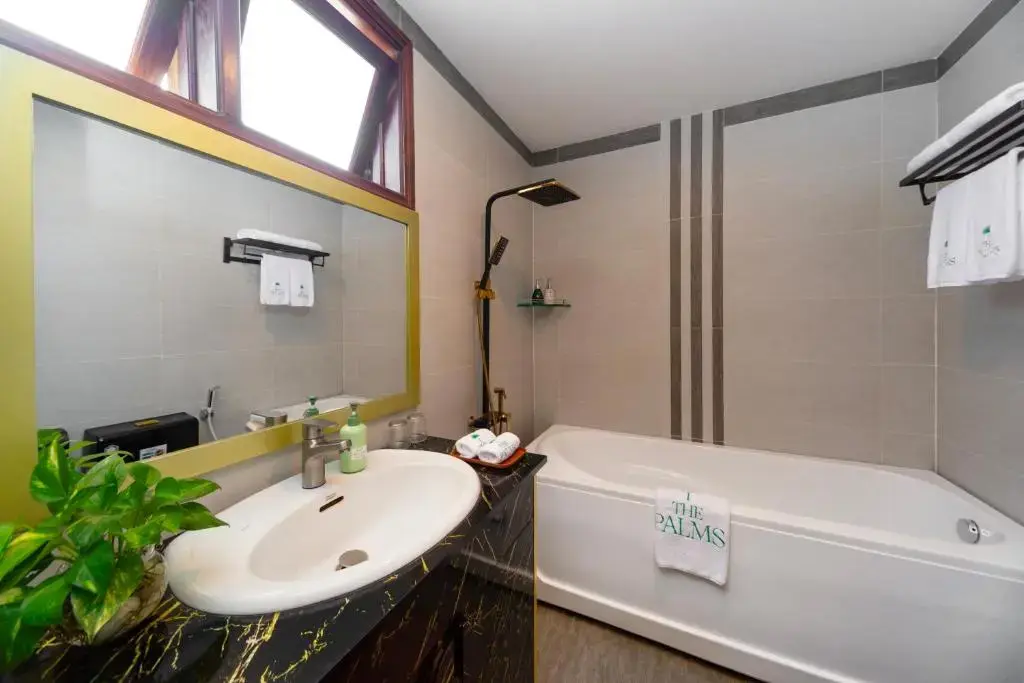 Khách sạn The Palms Hotel Phan Thiết