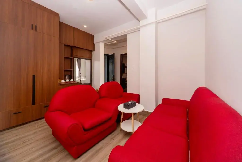 Khách sạn The Palms Hotel Phan Thiết