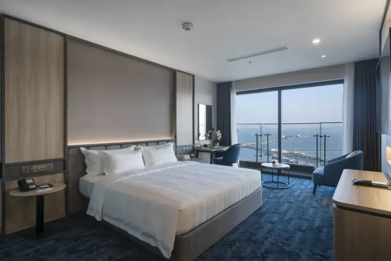 Khách sạn Wyndham Garden Legend Hạ Long - Deluxe Ocean