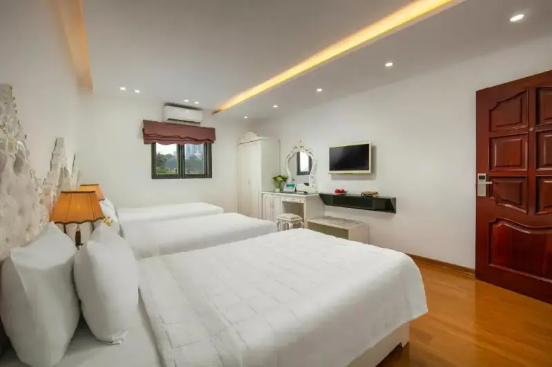 Khách sạn King Ly Hà Nội Hotel - Oriental Triple Room