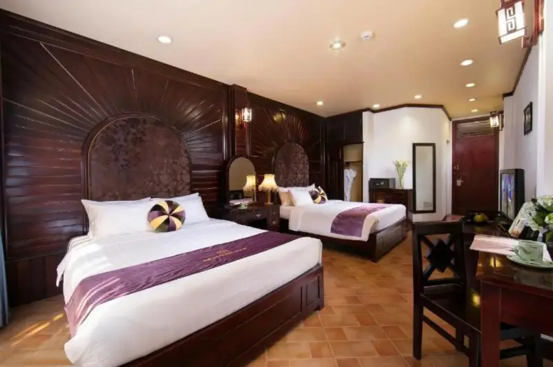 Khách sạn Impressive Boutique Hotel Hà Nội - Family Room with Bathtub