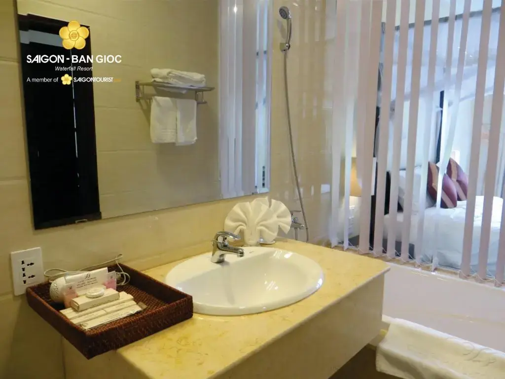Sài Gòn Bản Giốc Resort Cao Bằng