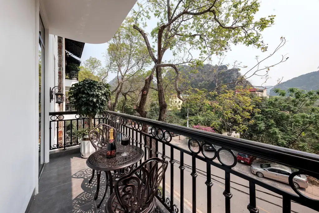 Khách sạn Tam Cốc Diamond Premium Hotel & Spa Ninh Bình