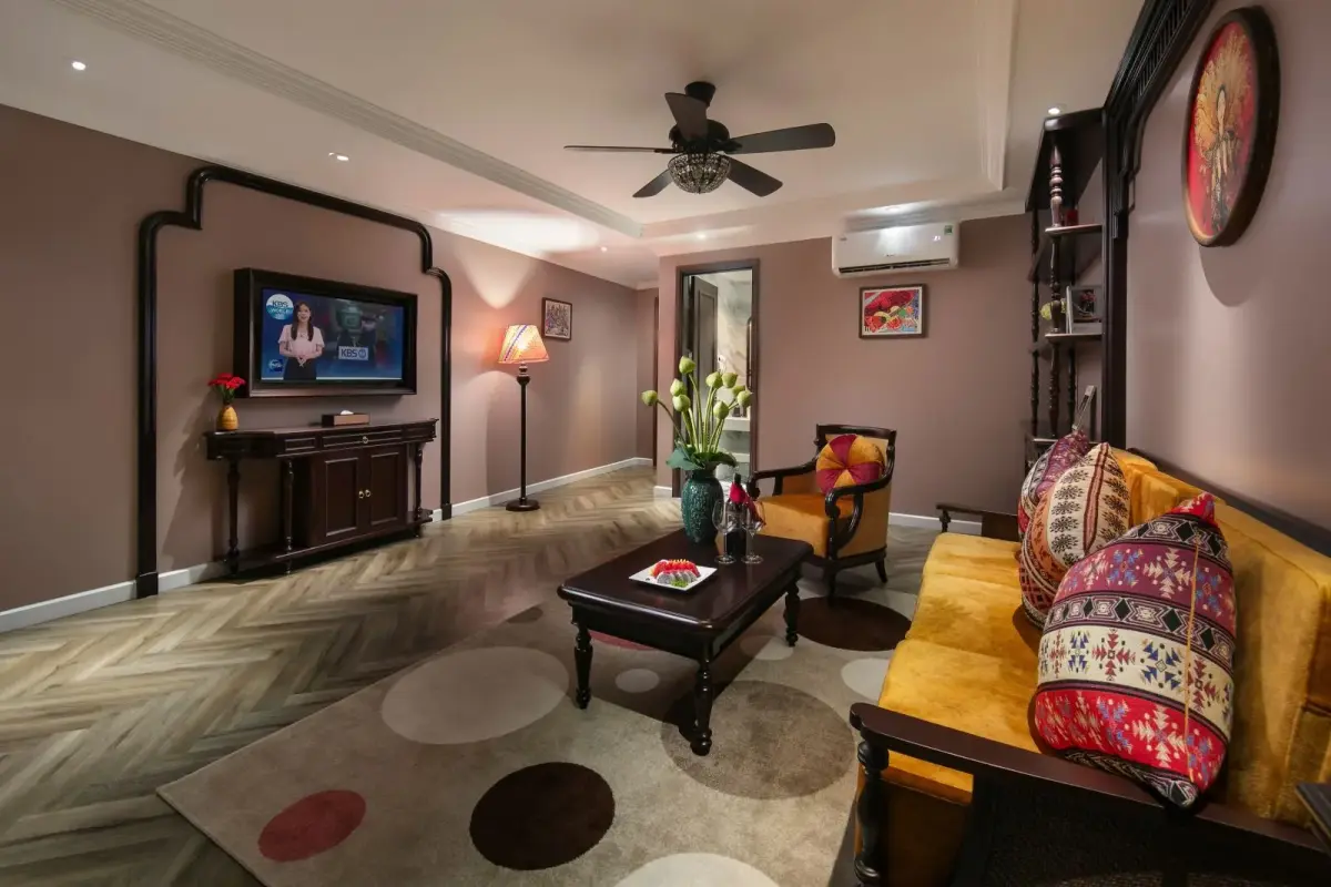 Khách sạn Acoustic Hotel & Spa Hà Nội