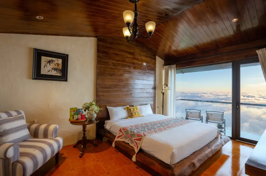Homestay Chillout Village Tà Xùa Sơn La