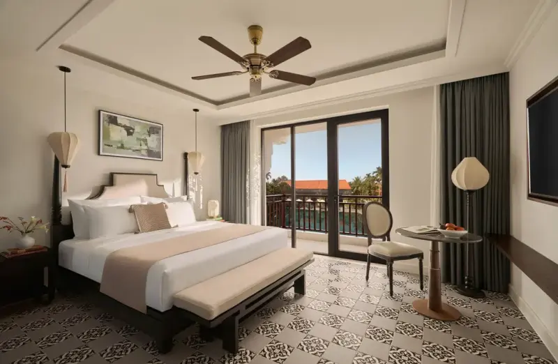 Khách sạn Signature by M Village Hotel Hội An - Deluxe King Pool View with Balcony