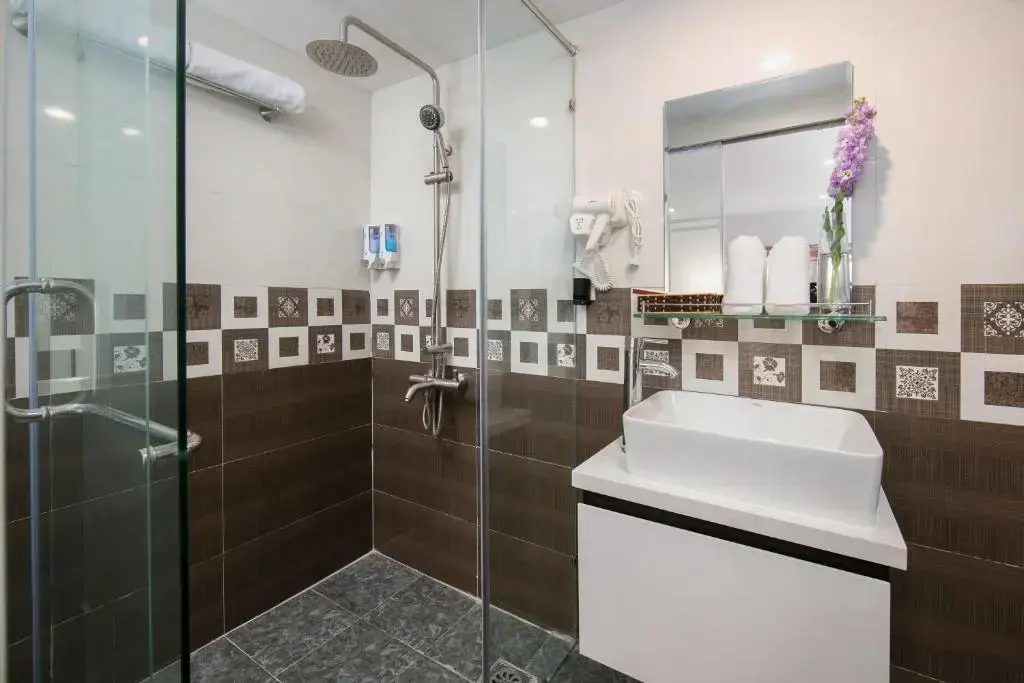 Khách sạn Aria Central Hotel & Spa Hà Nội