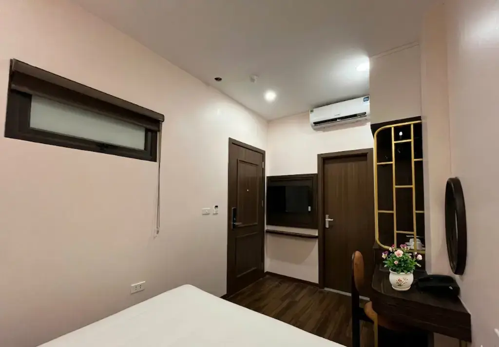 Khách sạn Valoria Premium Hanoi Hotel and Travel Hà Nội
