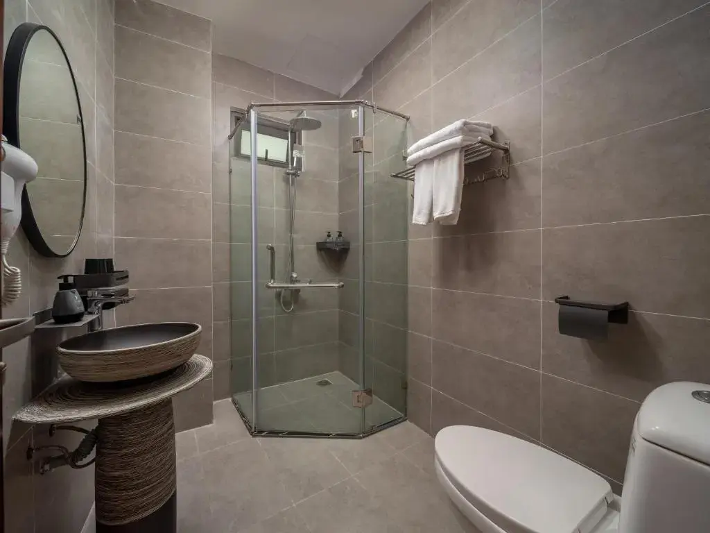 Khách sạn Valoria Premium Hanoi Hotel and Travel Hà Nội