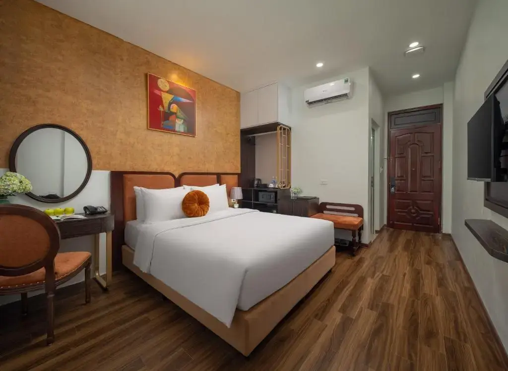 Khách sạn Valoria Premium Hanoi Hotel and Travel Hà Nội