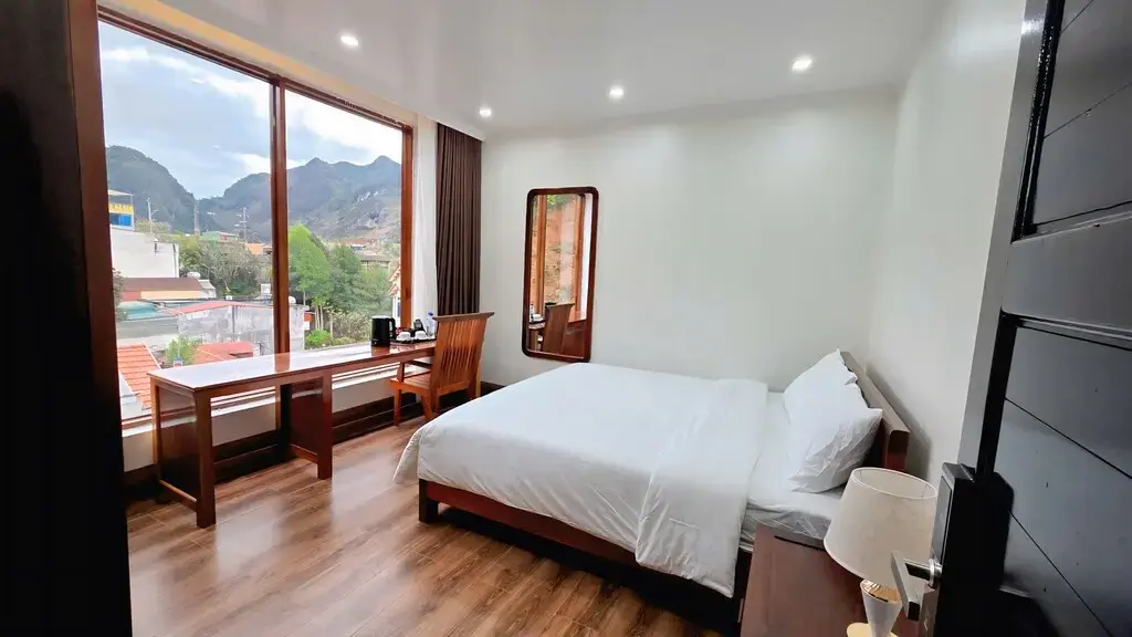 Khách sạn Việt Sơn Lâm Hotel Đồng Văn Hà Giang