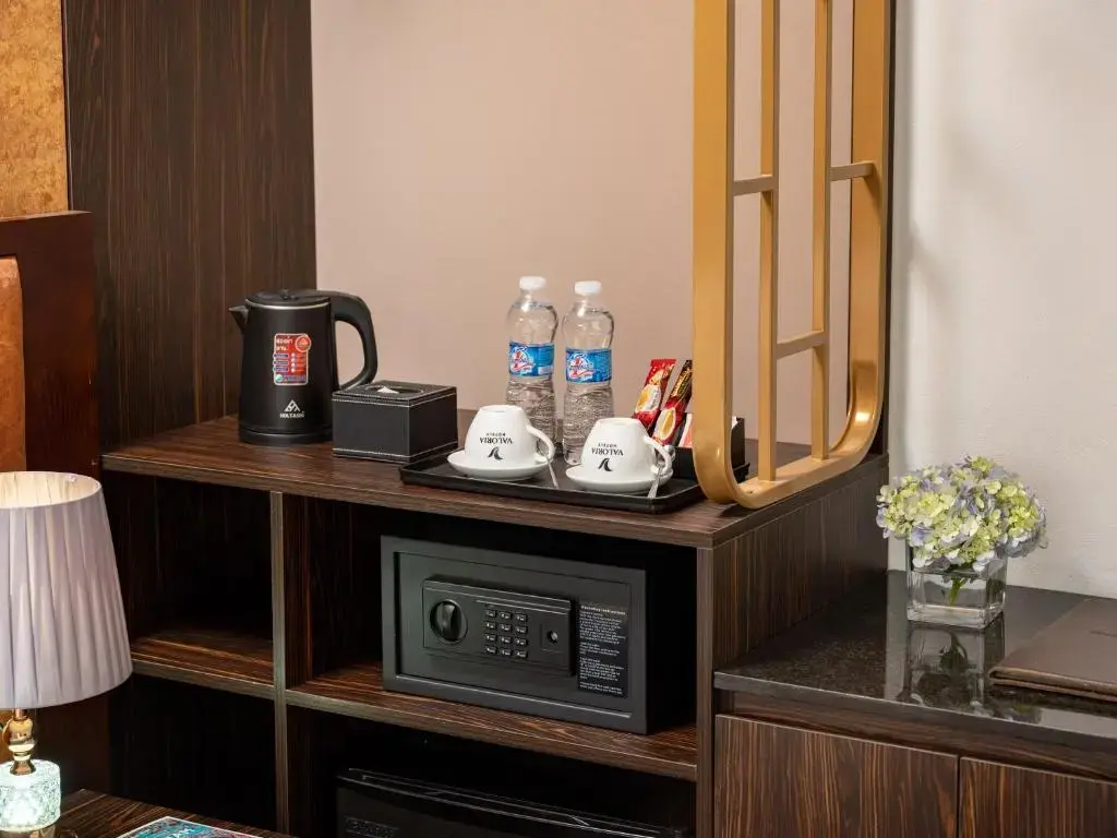 Khách sạn Valoria Premium Hanoi Hotel and Travel Hà Nội