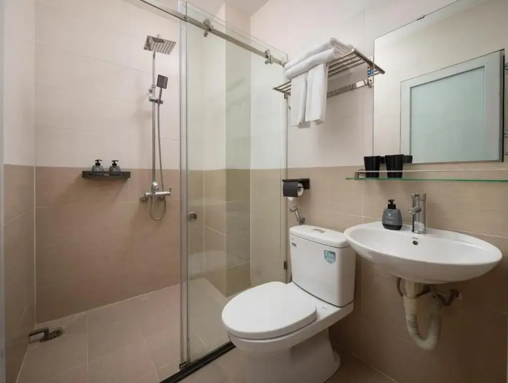 Khách sạn Valoria Premium Hanoi Hotel and Travel Hà Nội