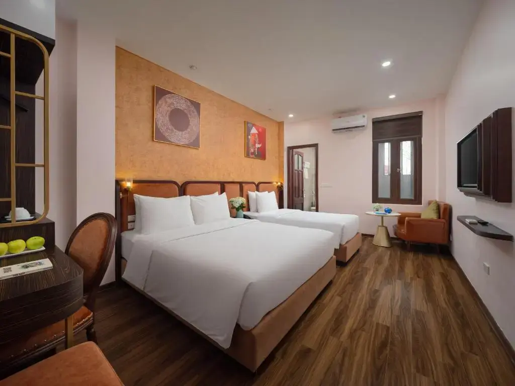 Khách sạn Valoria Premium Hanoi Hotel and Travel Hà Nội