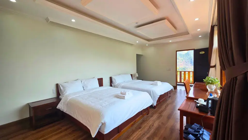 Khách sạn Việt Sơn Lâm Hotel Đồng Văn Hà Giang