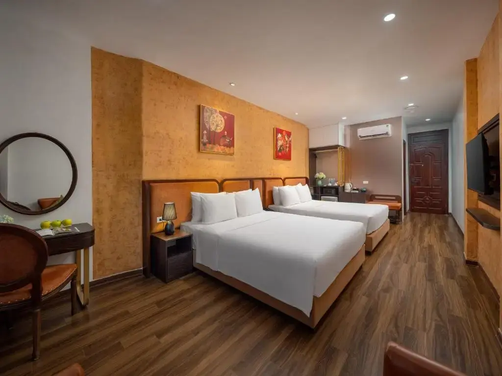 Khách sạn Valoria Premium Hanoi Hotel and Travel Hà Nội