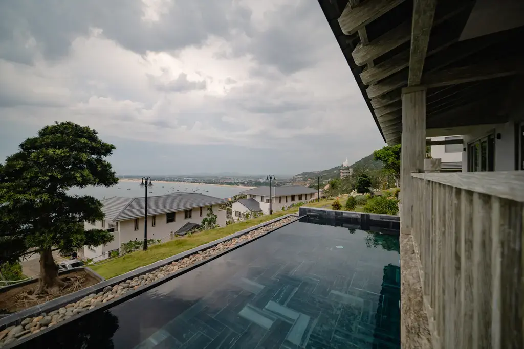 Crown Retreat Resort Quy Nhơn Bình Định
