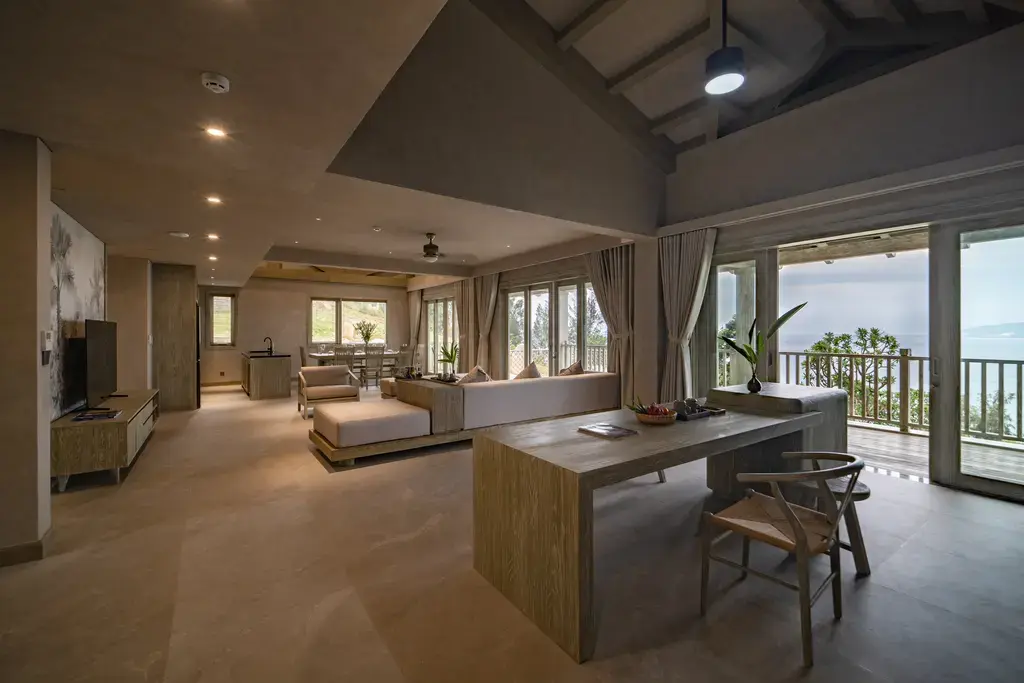 Crown Retreat Resort Quy Nhơn Bình Định