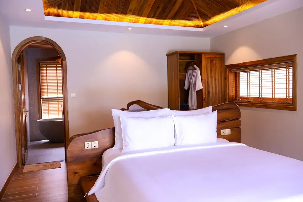 Khách sạn The Tahiti Beach Hotel & Resort Phú Quốc