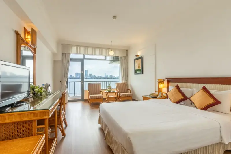 Khách sạn Thắng Lợi Hotel Hà Nội - Deluxe Lake View