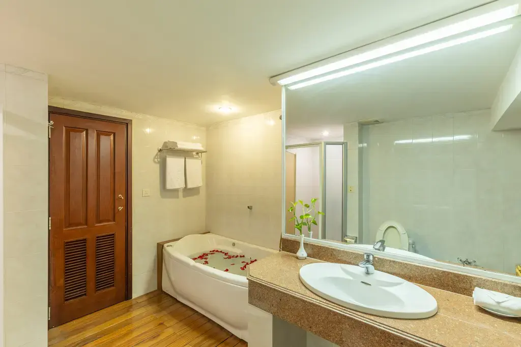 Khách sạn Thắng Lợi Hotel Hà Nội