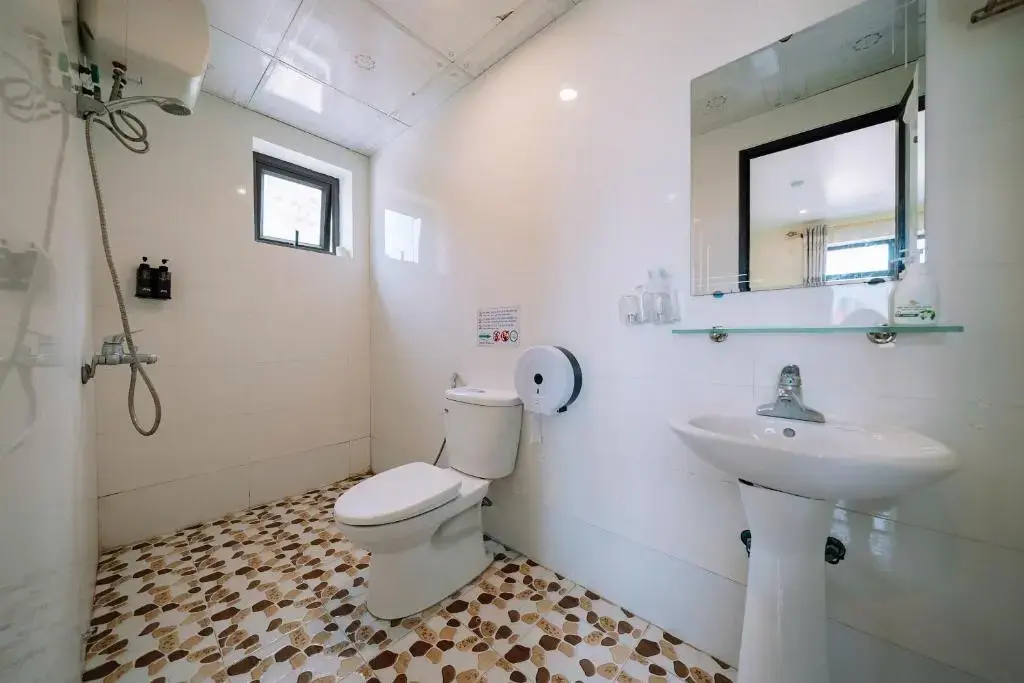 Khách sạn Cát Bà Flora Hotel