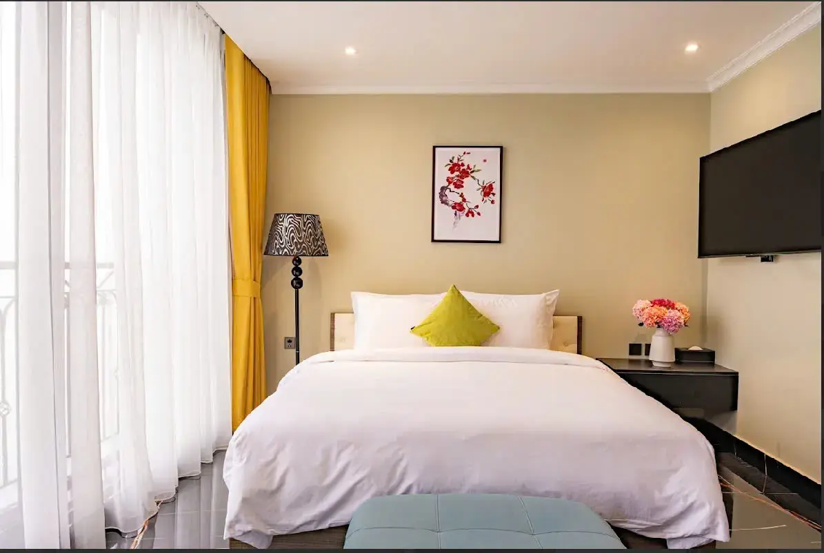 Khách sạn Sunset Westlake Hà Nội