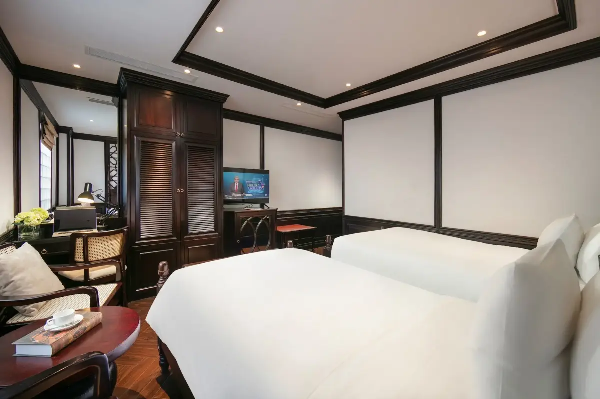 Khách sạn MAY DE VILLE Crown Hotel Hà Nội