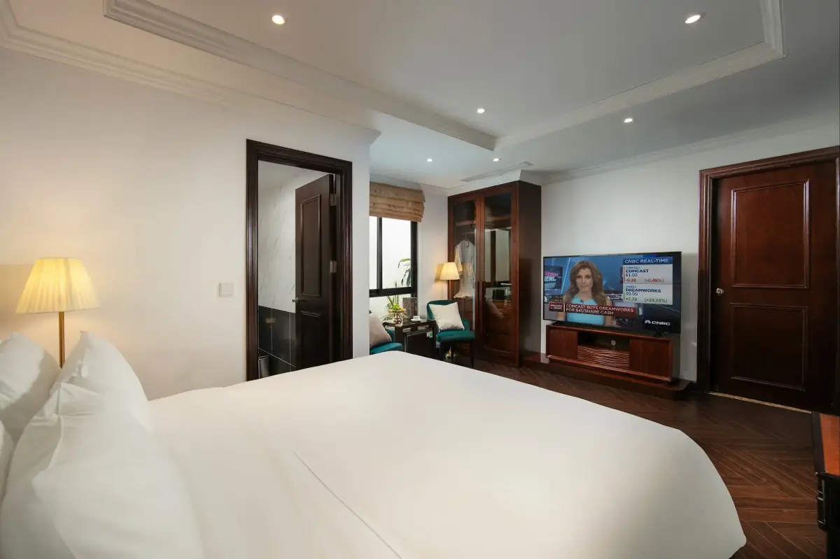 Khách sạn MAY DE VILLE Crown Hotel Hà Nội