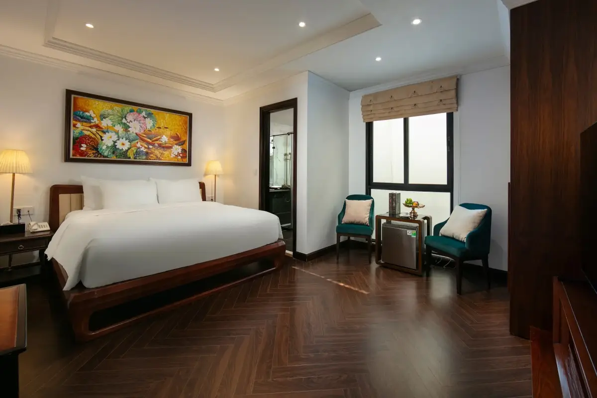 Khách sạn MAY DE VILLE Crown Hotel Hà Nội