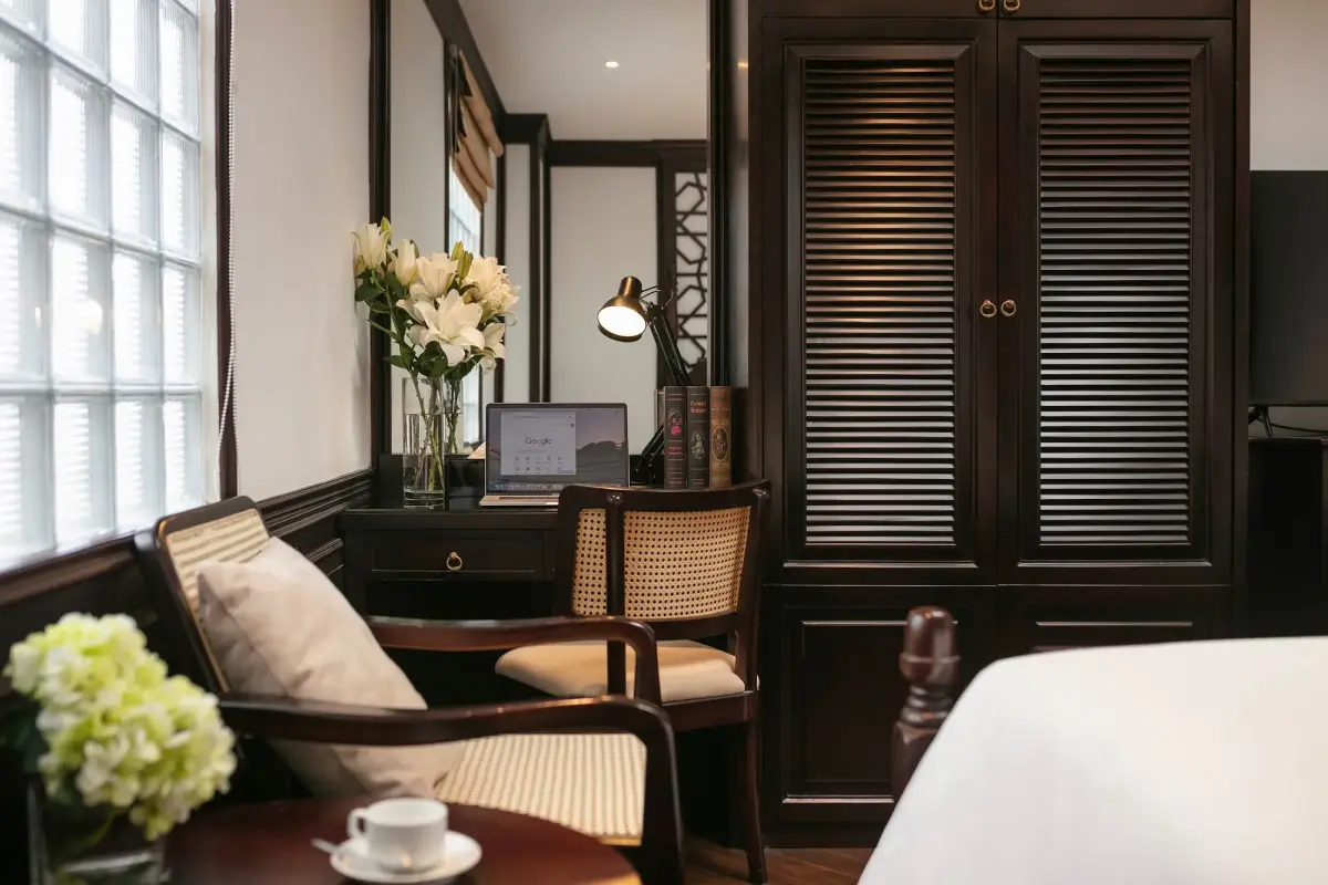 Khách sạn MAY DE VILLE Crown Hotel Hà Nội
