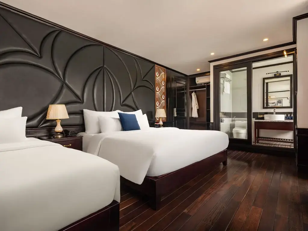 Du thuyền Le Journey Elegance Cruise Hạ Long