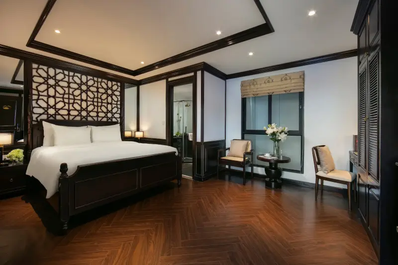 Khách sạn MAY DE VILLE Crown Hotel Hà Nội - Junior Internal Window