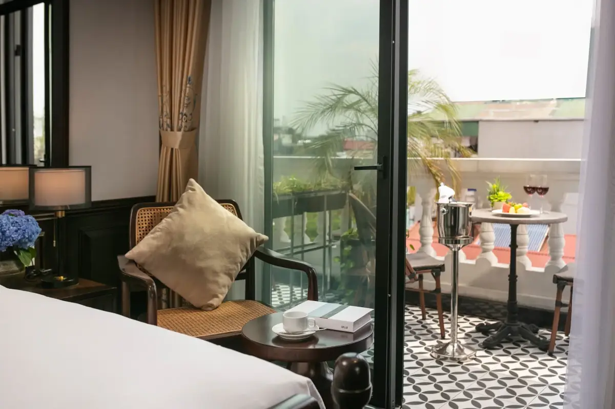 Khách sạn MAY DE VILLE Crown Hotel Hà Nội