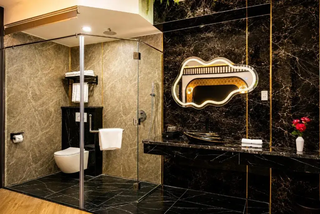 Khách sạn G8 Riverside Hotel Saigon Hồ Chí Minh