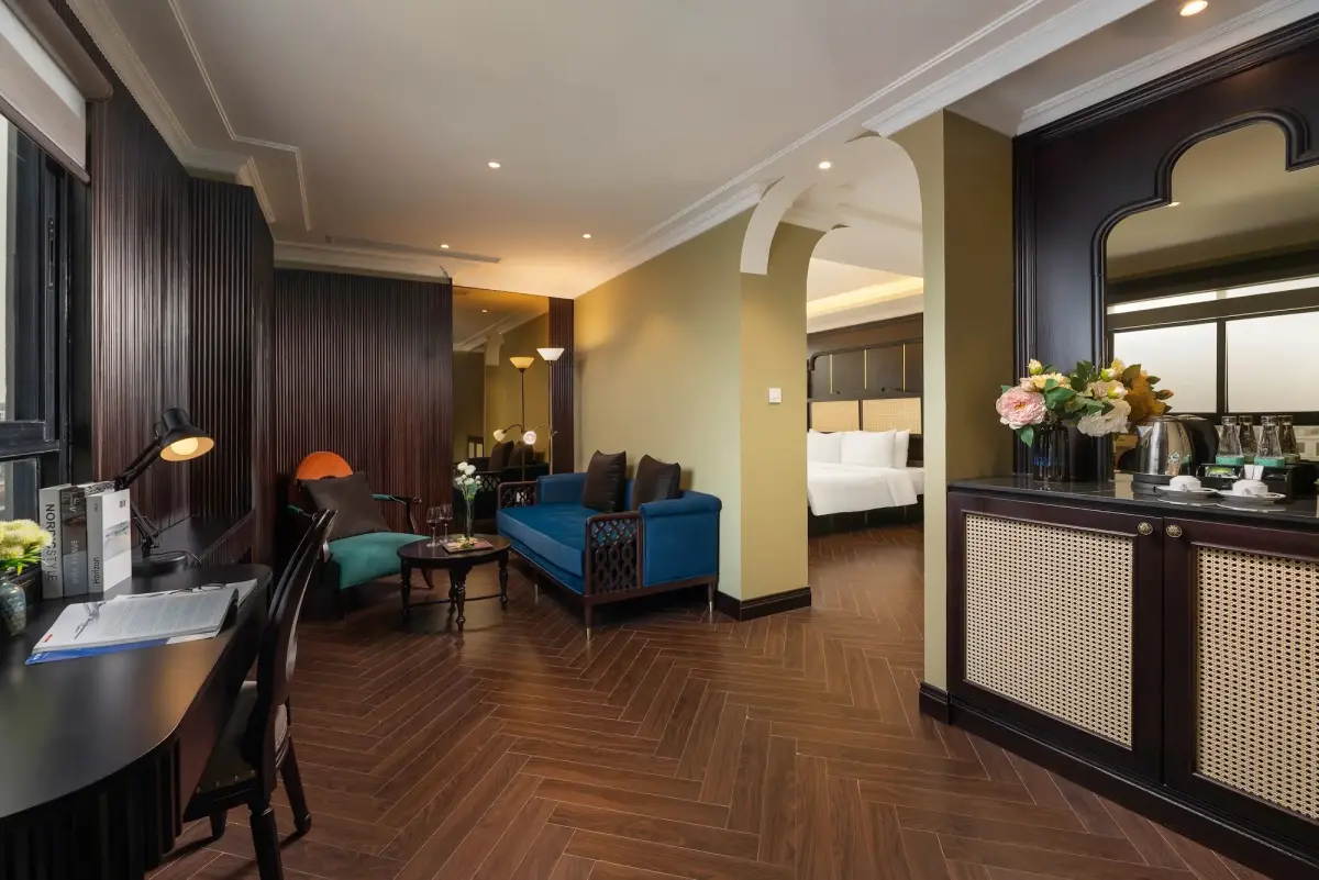 Khách sạn MAY DE VILLE Crown Hotel Hà Nội