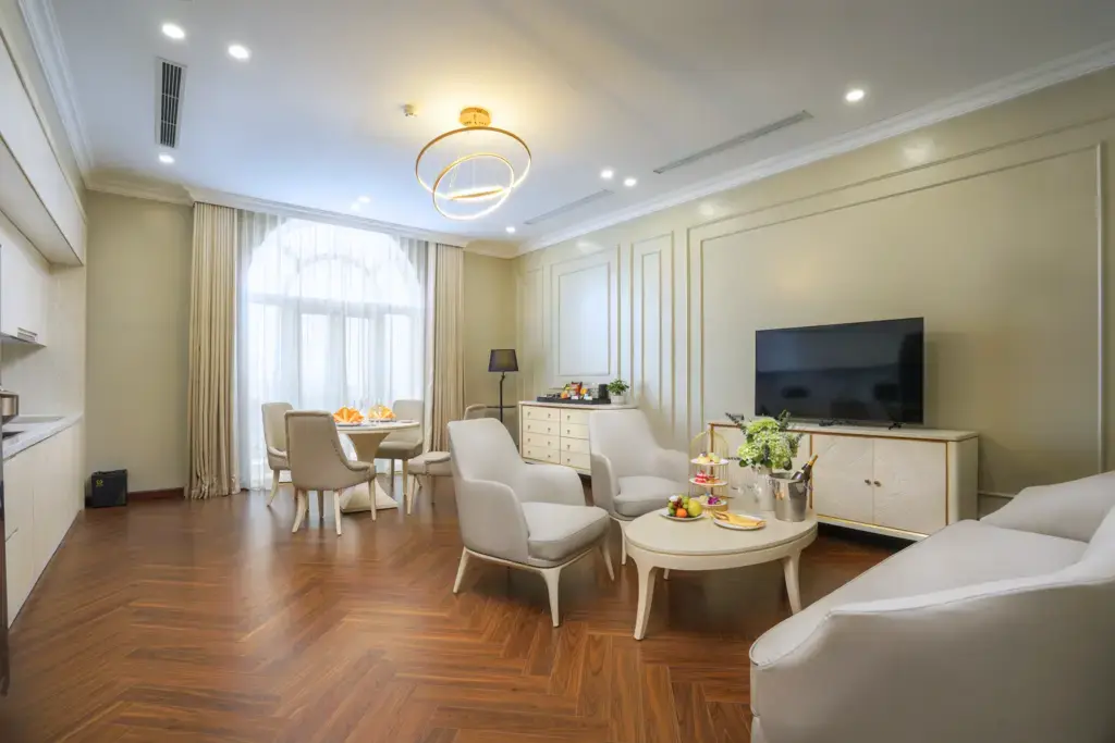 Khách sạn Adamo Hotel Hưng Yên