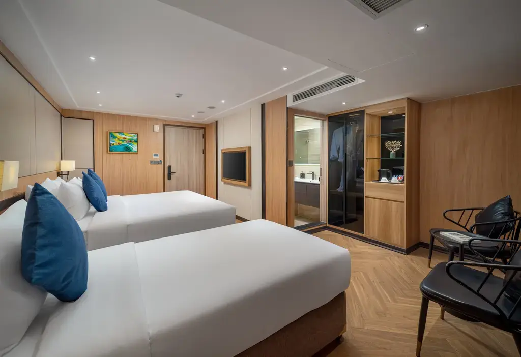 Du thuyền Luna Hạ Long Cruise