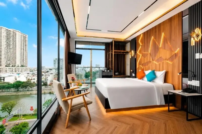 Khách sạn G8 Riverside Hotel Saigon Hồ Chí Minh - G8 Riverside With Balcony