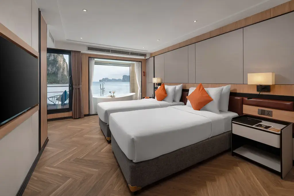 Du thuyền Luna Hạ Long Cruise