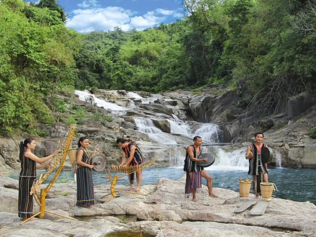Tour Khám Phá Vẻ Đẹp Thác Yangbay 1 ngày