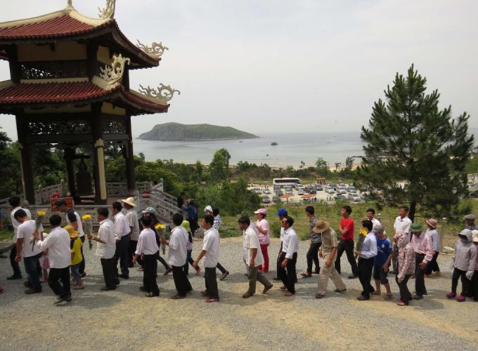 Tour Du lịch Bắc Quảng Bình Viếng mộ Đại tướng