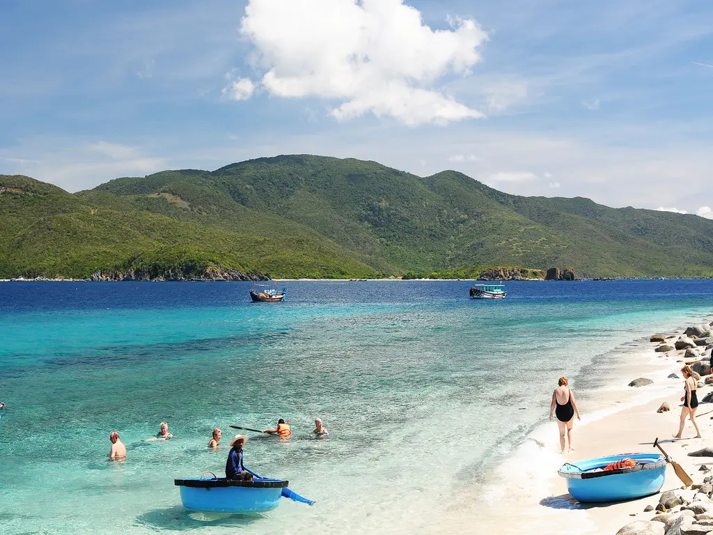 Tour Du Ngoạn Đảo Khám Phá Vịnh Nha Trang 1 ngày
