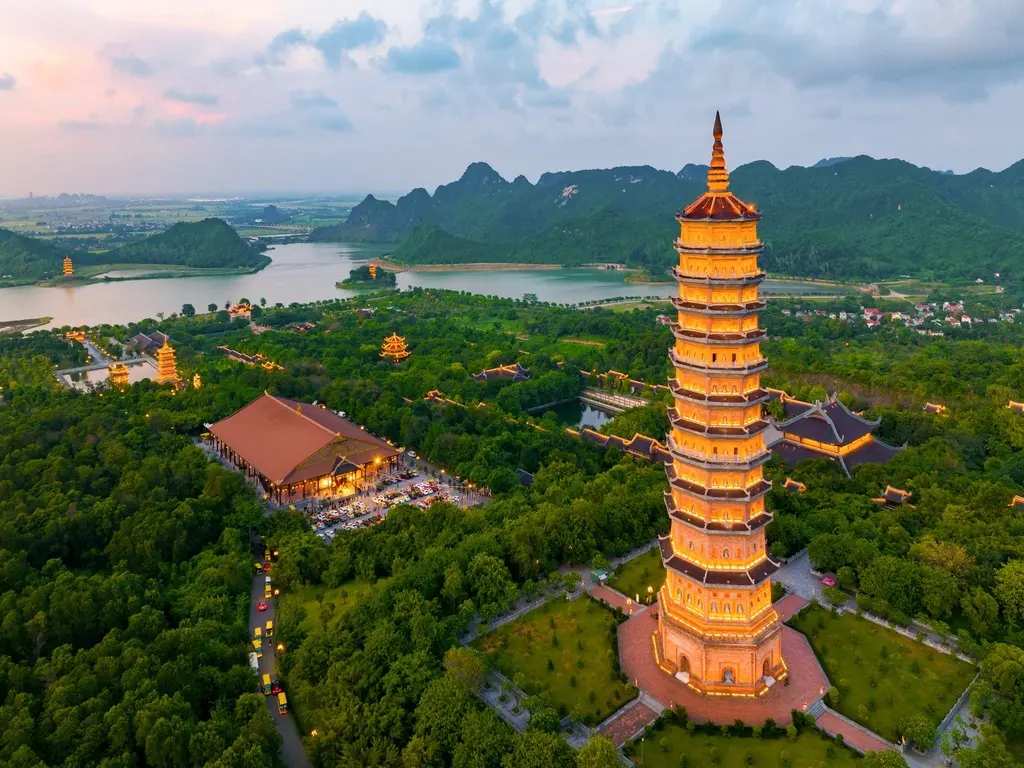 Tour Hà Nội - Bái Đính - Tràng An 1 ngày